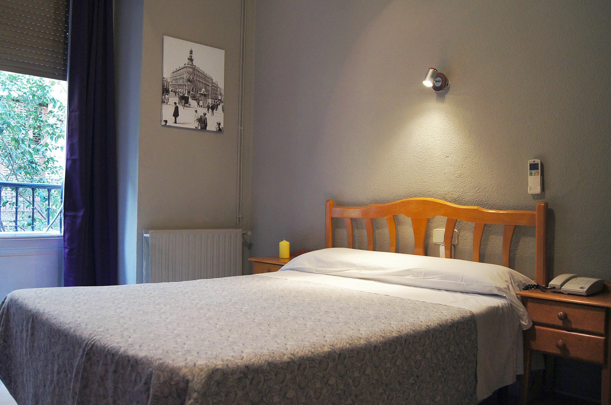 Hostal Fuencarral Kryse Madrid Ngoại thất bức ảnh